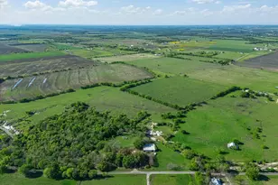 1302 Forreston Rd, Waxahachie, TX 75165 - Photo 1