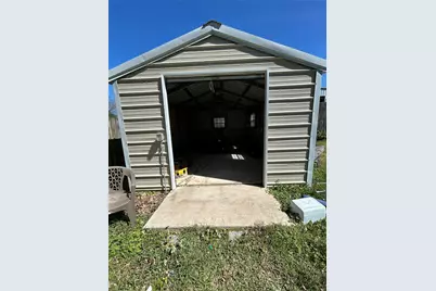 405 Canton Avenue, Wills Point, TX 75169 - Photo 10