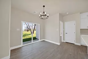 619 Lanai Cir, Runaway Bay, TX 76426 - Photo 16