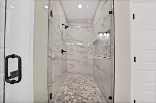 619 Lanai Cir, Runaway Bay, TX 76426 - Photo 20