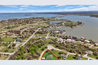 619 Lanai Circle, Runaway Bay, TX 76426 - Photo 4