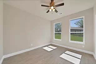 619 Lanai Cir, Runaway Bay, TX 76426 - Photo 26