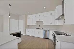 619 Lanai Cir, Runaway Bay, TX 76426 - Photo 14