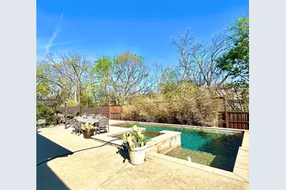 1900 Cripple Creek Drive, Euless, TX 76039 - Photo 2