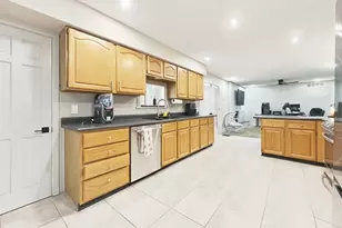 7515 Evelyn Dr, Richland Hills, TX 76118 - Photo 8