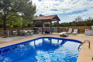 2382 Crystal Dr, Athens, TX 75752 - Photo 10