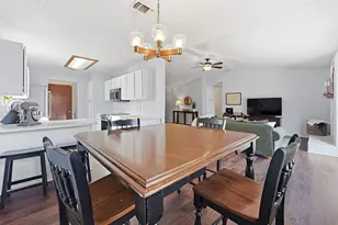 321 Juniper Dr, Arlington, TX 76018 - Photo 8