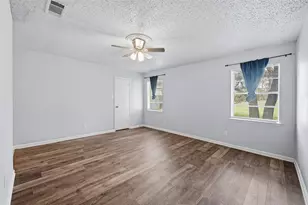 1717 Austrian Rd, Grand Prairie, TX 75050 - Photo 8