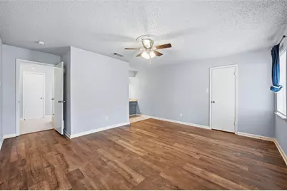 1717 Austrian Road, Grand Prairie, TX 75050 - Photo 10