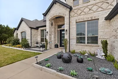324 Ledstone Court, Rockwall, TX 75032 - Photo 2