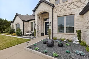 324 Ledstone Ct, Rockwall, TX 75032 - Photo 2