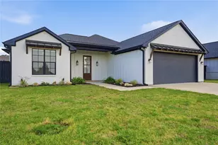 314 W James St, Mabank, TX 75147 - Photo 6