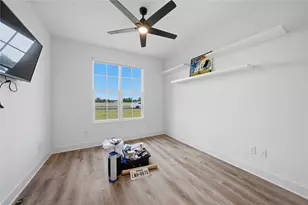 314 W James St, Mabank, TX 75147 - Photo 22