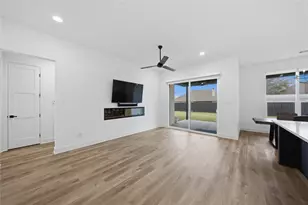 314 W James St, Mabank, TX 75147 - Photo 4