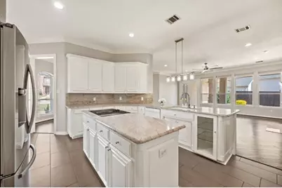 24 W Hillside Place, Trophy Club, TX 76262 - Photo 10