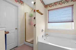 8001 Berkshire Dr, Fort Worth, TX 76137 - Photo 26