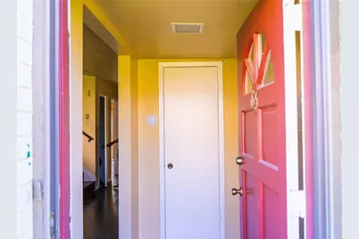 65 W Townhouse Lane #17, Grand Prairie, TX 75052 - Photo 2