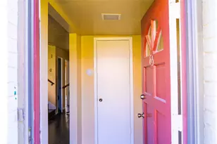 65 W Townhouse Ln, Grand Prairie, TX 75052 - Photo 2