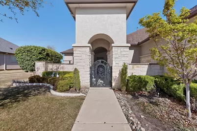 8708 Crestview Drive, Denton, TX 76207 - Photo 4