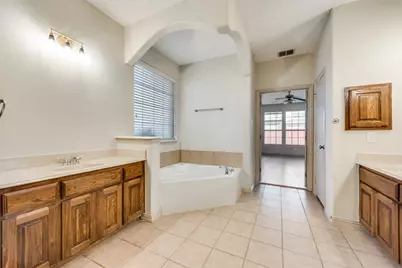 701 Player Avenue, Mansfield, TX 76063 - Photo 22