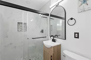 911 Vine St, Euless, TX 76040 - Photo 28