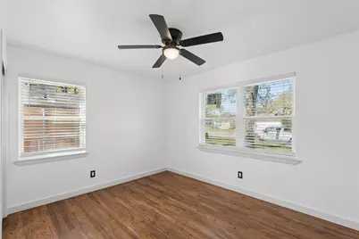 911 Vine Street, Euless, TX 76040 - Photo 18