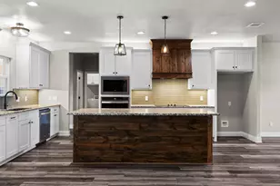 1725 S Hubbard St, Alvord, TX 76225 - Photo 6