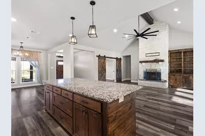 1725 S Hubbard Street, Alvord, TX 76225 - Photo 10