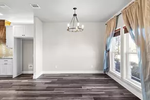 1725 S Hubbard St, Alvord, TX 76225 - Photo 16