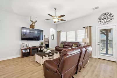 4101 Windmill Court, Sanger, TX 76266 - Photo 10