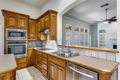 7901 Chaddington Drive, North Richland Hills, TX 76182 - Photo 18