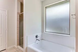 7901 Chaddington Dr, North Richland Hills, TX 76182 - Photo 20