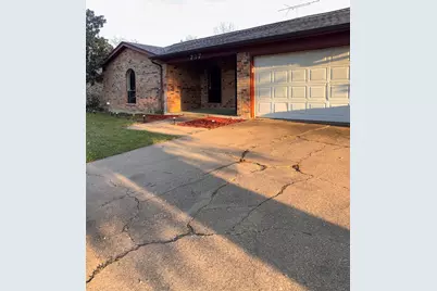 737 Ash Street, Burleson, TX 76028 - Photo 8