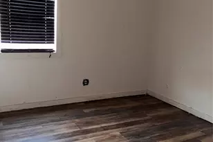 737 Ash St, Burleson, TX 76028 - Photo 8