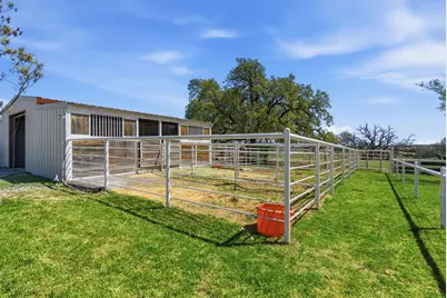404 Private Road 1562 Road, Stephenville, TX 76401 - Photo 28