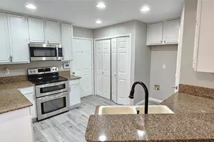 2956 S Bend Dr, Dallas, TX 75229 - Photo 6