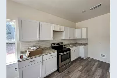 4934 Echo Avenue, Dallas, TX 75215 - Photo 6