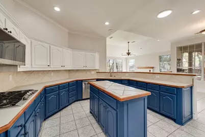 608 Hawthorn Circle, Highland Village, TX 75077 - Photo 10