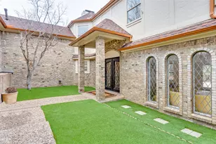 9130 Valley Chapel Ln, Dallas, TX 75220 - Photo 2