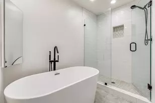 9130 Valley Chapel Ln, Dallas, TX 75220 - Photo 26