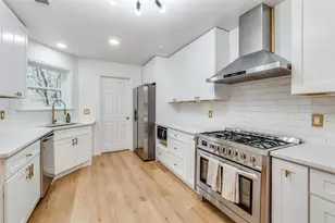 9130 Valley Chapel Ln, Dallas, TX 75220 - Photo 20