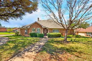 1001 Canyon Ridge Dr, DeSoto, TX 75115 - Photo 2