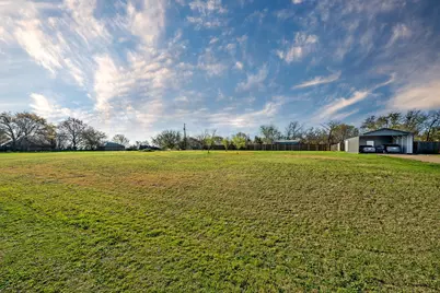105 Cedar Ridge, Lowry Crossing, TX 75069 - Photo 2