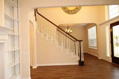 2719 Hidden Lake Drive, Grapevine, TX 76051 - Photo 6