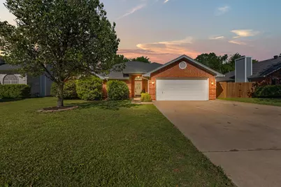 812 Minuteman Drive, Blue Mound, TX 76131 - Photo 1