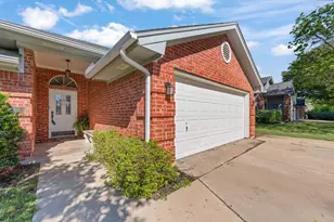 812 Minuteman Dr, Blue Mound, TX 76131 - Photo 30