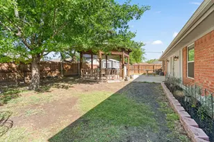 812 Minuteman Dr, Blue Mound, TX 76131 - Photo 24