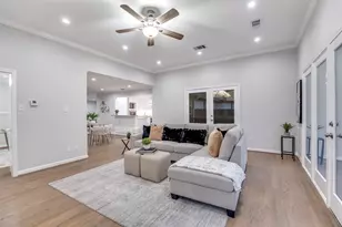 6151 Ravendale Ln, Dallas, TX 75214 - Photo 16