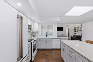 209 Lansford Dr, Benbrook, TX 76126 - Photo 18