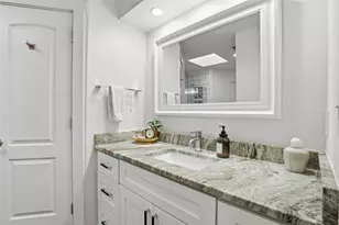 209 Lansford Dr, Benbrook, TX 76126 - Photo 22